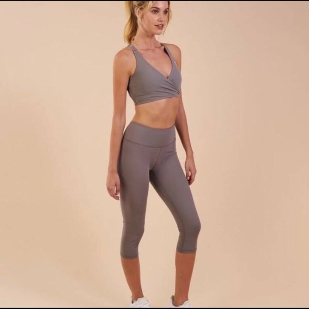 Gymshark Dreamy Cropped Leggings Gray Size Small